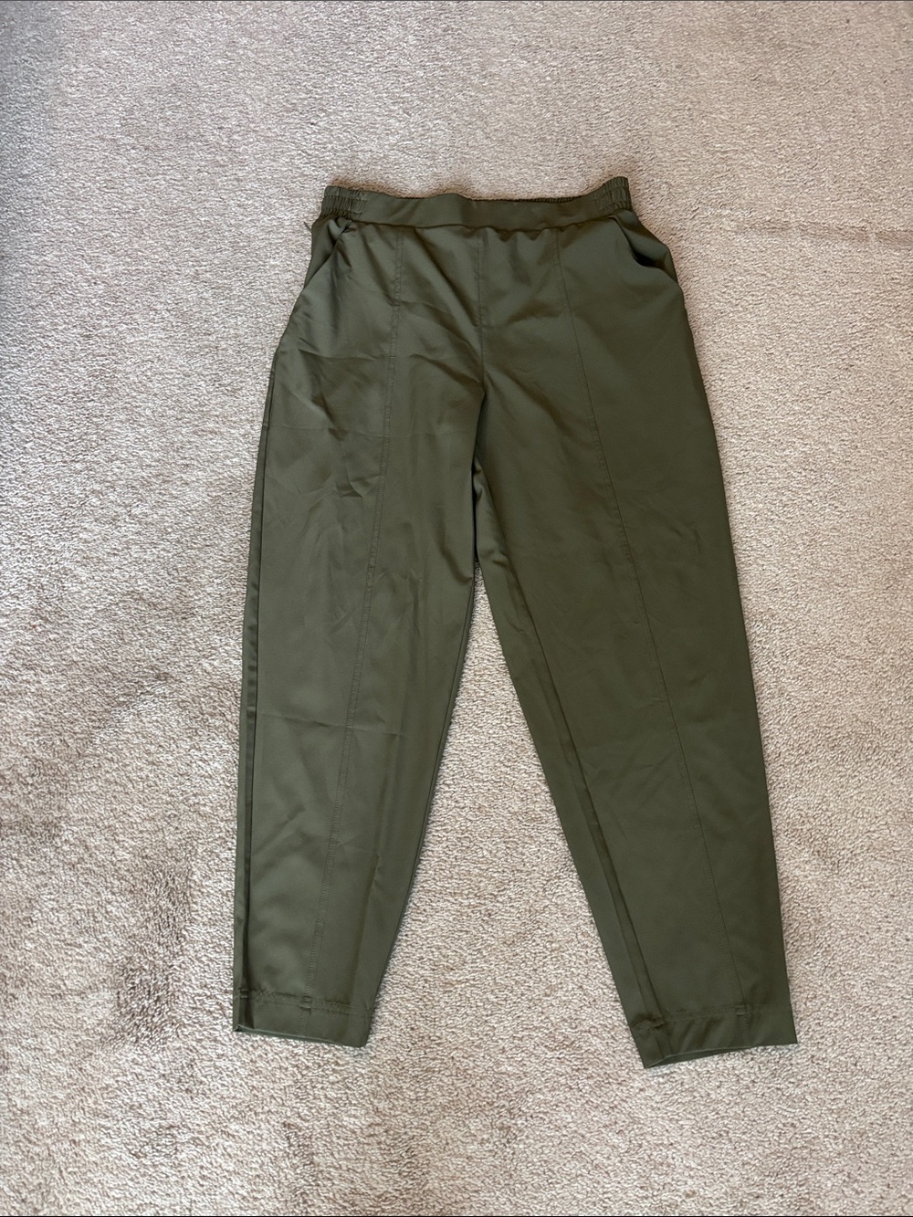 Fabletics womens Olive Green Pants. EUC. Size Medium